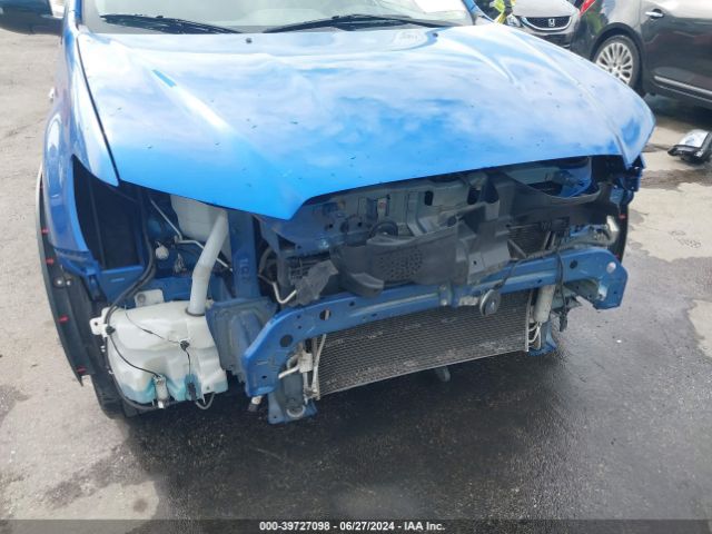 JA4AP3AU2JZ025217 Mitsubishi Outlander Sport 2.0 Le