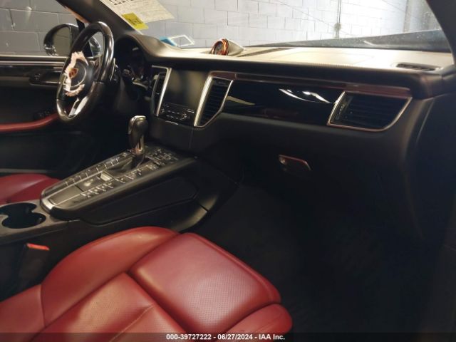 2017 PORSCHE MACAN WP1AG2A55HLB55979 Photo 4