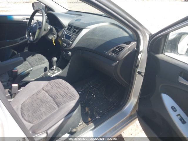 KMHCT5AE3GU255218 Hyundai ACCENT SE
