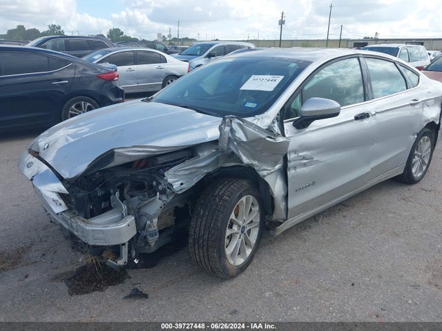 Ford Fusion Hybrid Se 2019 3FA6P0LU7KR207238 Image 2