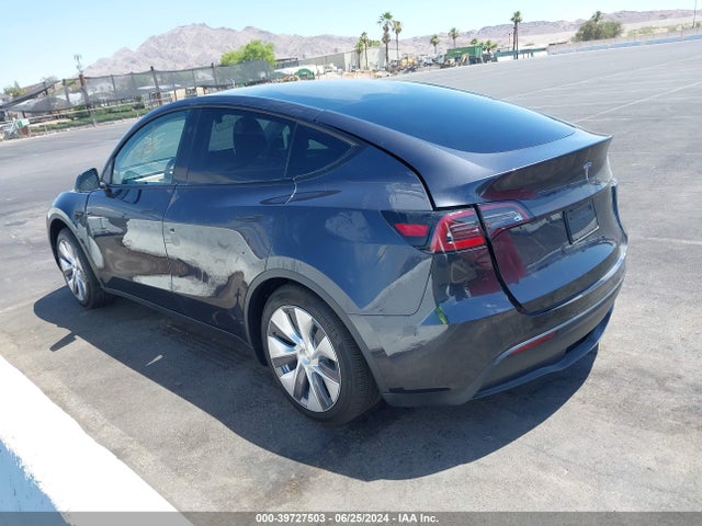 Tesla Model Y Long Range/rwd 2024 7SAYGDED9RF083463 Image 3