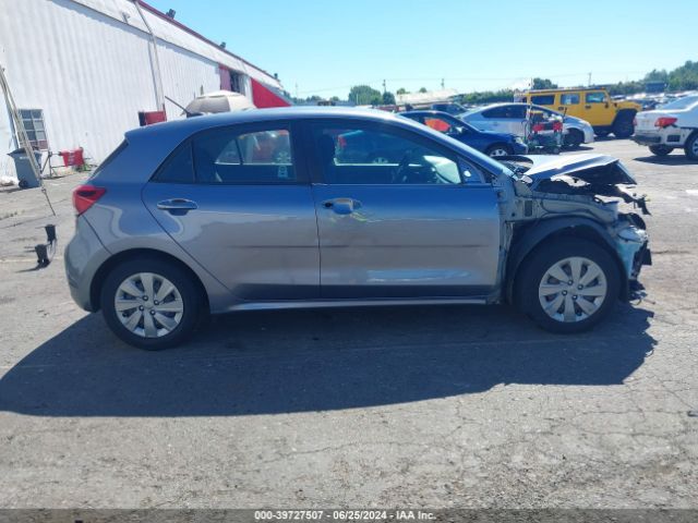 3KPA25AD8LE328985 KIA Rio 5-door S