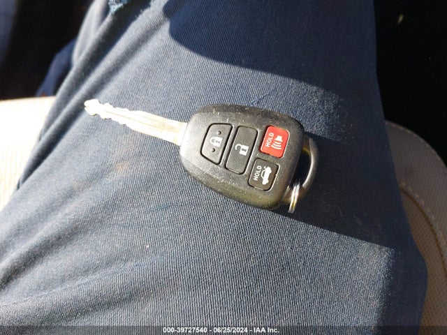Toyota COROLLA LE 2015 5YFBURHE8FP329464 Image 11