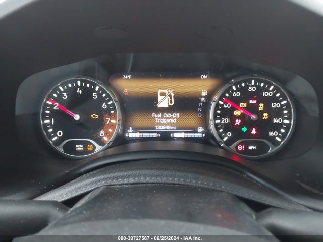 ZACCJBCT8FPB77426 Jeep Renegade Trailhawk