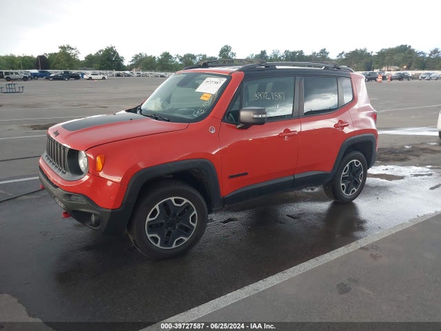 ZACCJBCT8FPB77426 Jeep Renegade Trailhawk