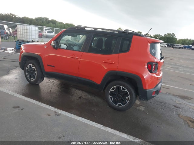 ZACCJBCT8FPB77426 Jeep Renegade Trailhawk