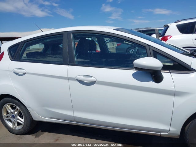 Ford FIESTA SE 2018 3FADP4EJXJM118776 Image 14