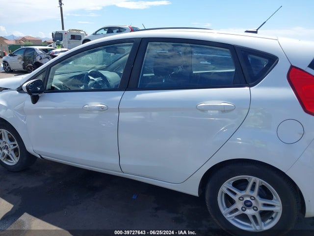 Ford FIESTA SE 2018 3FADP4EJXJM118776 Image 15