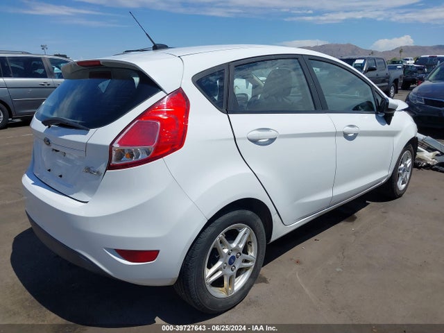 Ford FIESTA SE 2018 3FADP4EJXJM118776 Image 4