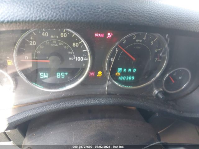1C4HJWDG2EL195521 Jeep Wrangler Unlimited Sport