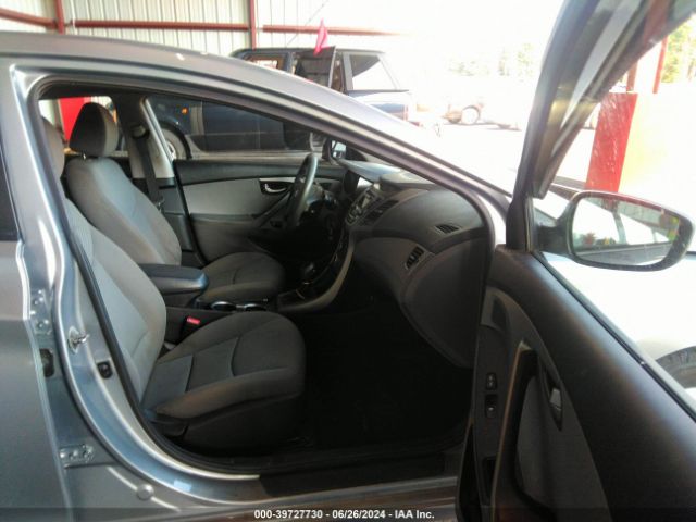 5NPDH4AE0GH671094 Hyundai ELANTRA SE