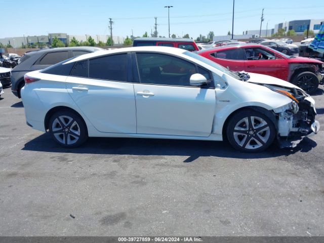 JTDKARFU4G3023553 Toyota Prius Three Touring