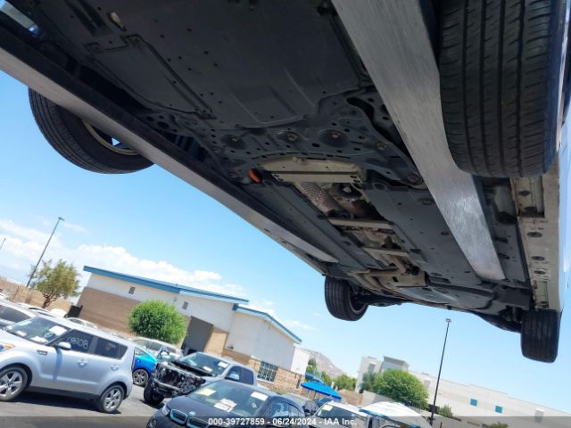 JTDKARFU4G3023553 Toyota Prius Three Touring