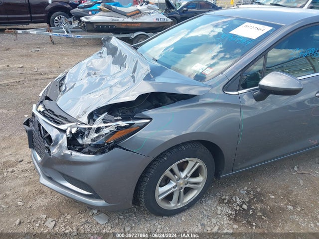 Chevrolet Cruze Lt Auto 2018 1G1BE5SM2J7210270 Image 12