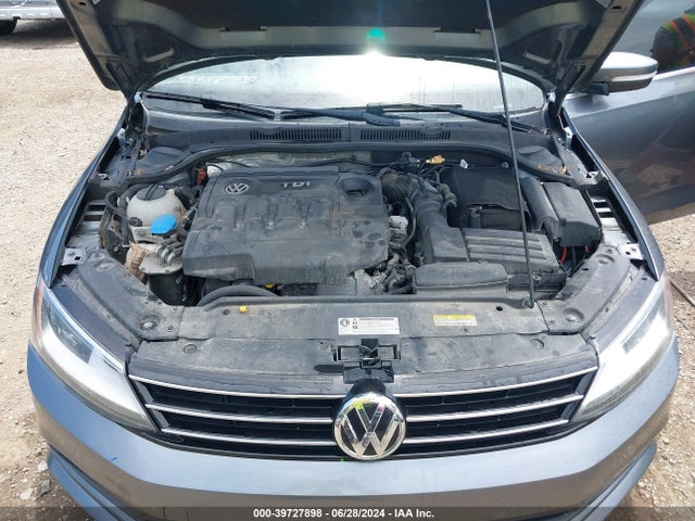 3VWLA7AJ9FM325789 Volkswagen Jetta 2.0l Tdi Se