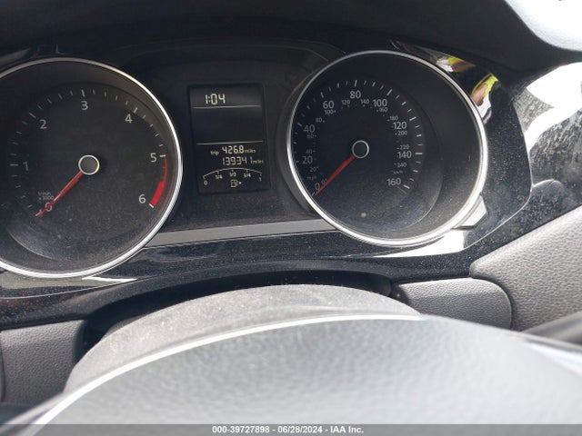 3VWLA7AJ9FM325789 Volkswagen Jetta 2.0l Tdi Se