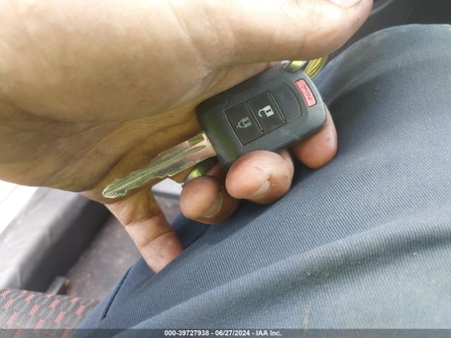 JA4AP3AU9KU033121 Mitsubishi Outlander Sport 2.0 Es