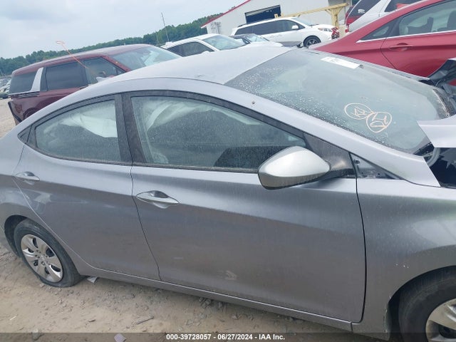 Hyundai ELANTRA SE 2016 5NPDH4AE2GH752341 Image 13