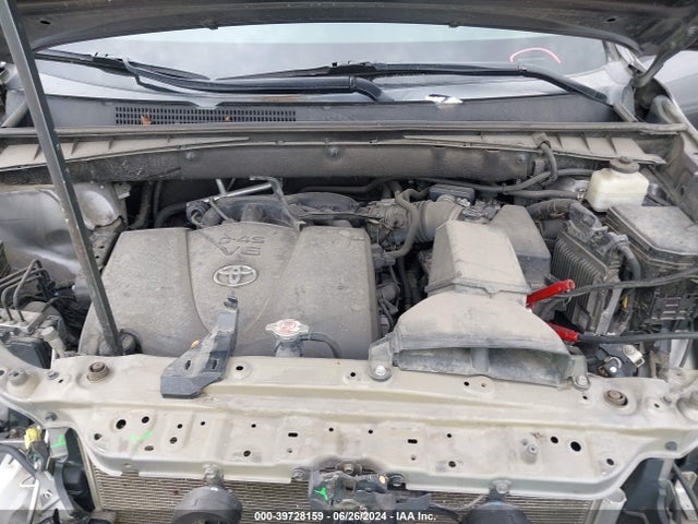 Toyota Highlander Xle 2018 5TDJZRFH9JS531370 Image 10