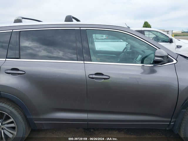 Toyota Highlander Xle 2018 5TDJZRFH9JS531370 Image 14