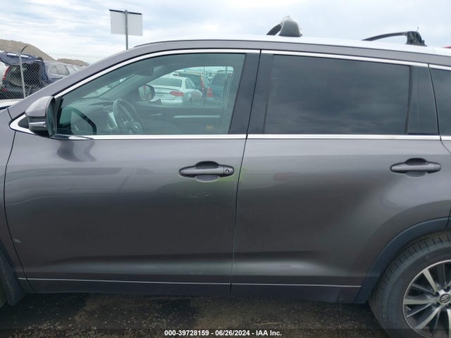 Toyota Highlander Xle 2018 5TDJZRFH9JS531370 Image 15