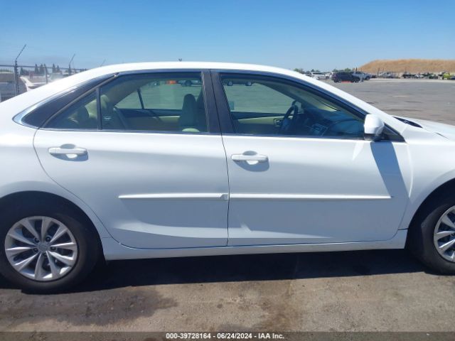 4T1BD1FK9FU163254 Toyota Camry Hybrid Le