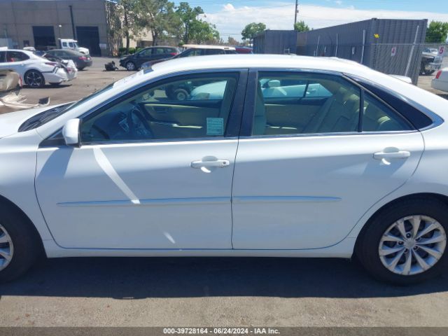 4T1BD1FK9FU163254 Toyota Camry Hybrid Le