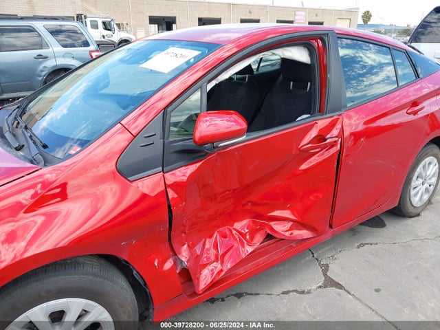 Toyota Prius Le 2022 JTDKAMFUXN3165762 Image 6