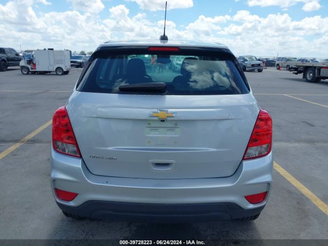 3GNCJNSB6KL196769 Chevrolet TRAX LS