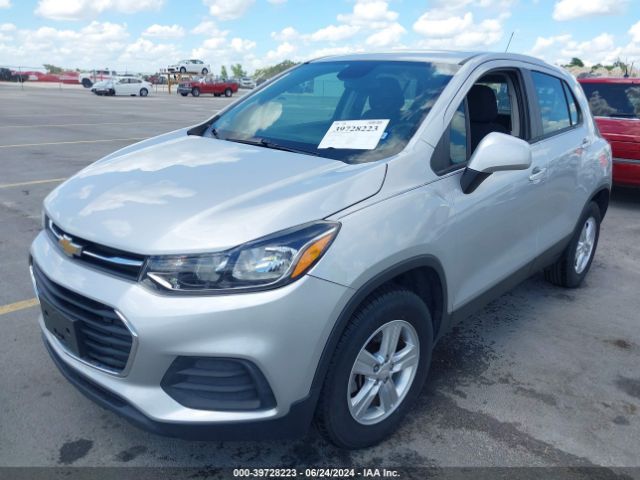 3GNCJNSB6KL196769 Chevrolet TRAX LS