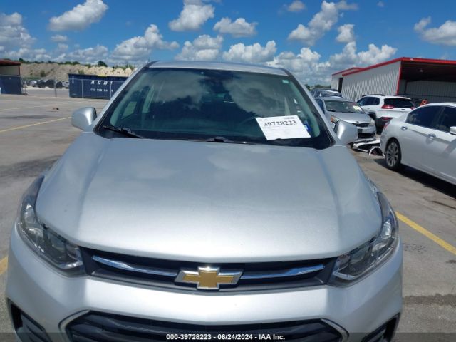 3GNCJNSB6KL196769 Chevrolet TRAX LS