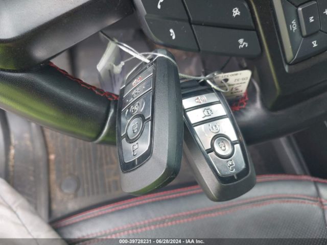 1FMJU2AT9KEA53889 Ford Expedition Limited