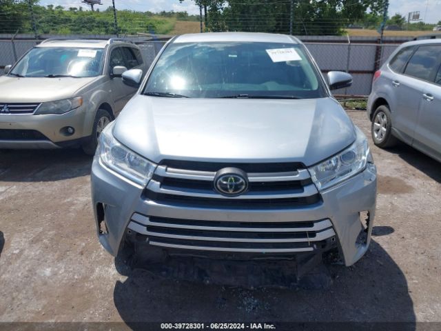5TDZARFH3HS027014 Toyota Highlander Le