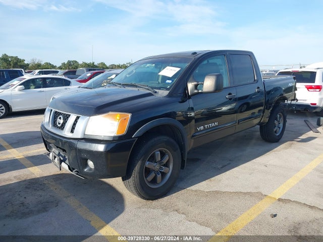 Nissan Titan Pro-4x 2014 1N6BA0EC5EN511901 Image 2