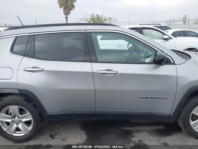 3C4NJCBB0NT139350 Jeep Compass Latitude Fwd
