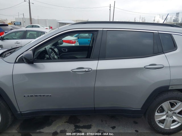 3C4NJCBB0NT139350 Jeep Compass Latitude Fwd