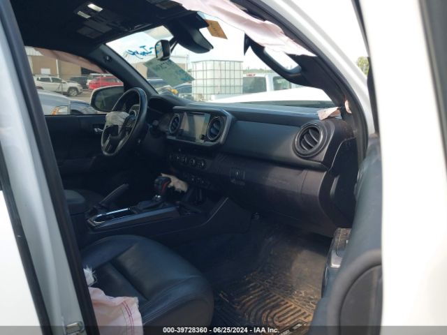 5TFCZ5AN3JX151319 Toyota Tacoma Trd Off Road