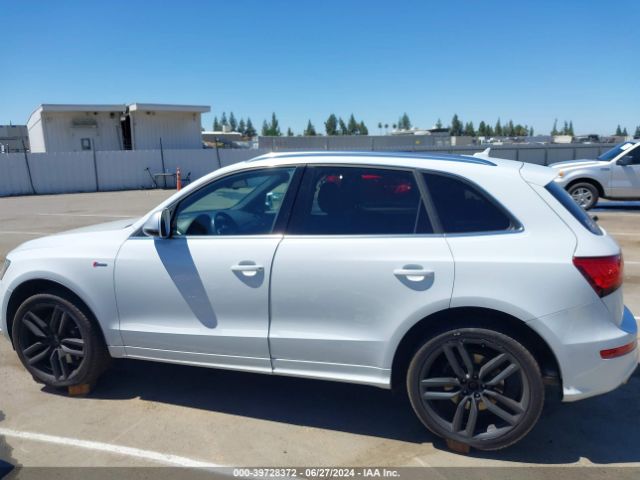 WA1CGAFP8EA104217 Audi Sq5 3.0t Premium Plus