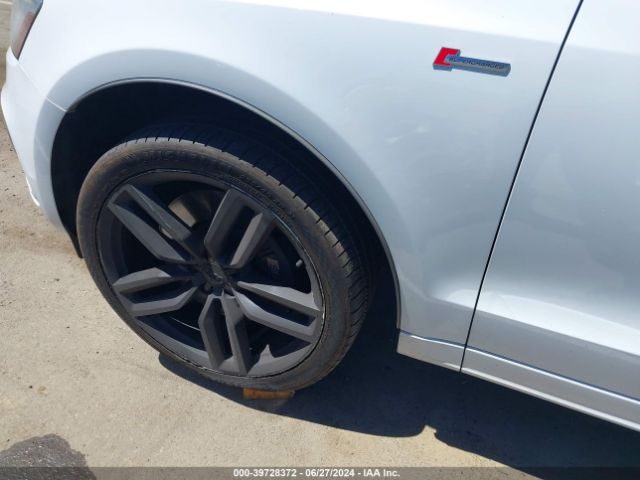 WA1CGAFP8EA104217 Audi Sq5 3.0t Premium Plus