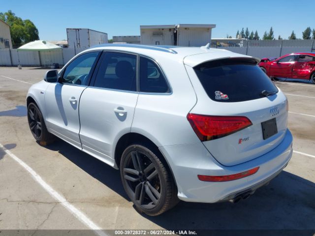 WA1CGAFP8EA104217 Audi Sq5 3.0t Premium Plus