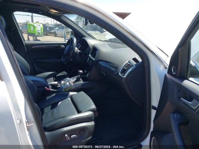 WA1CGAFP8EA104217 Audi Sq5 3.0t Premium Plus