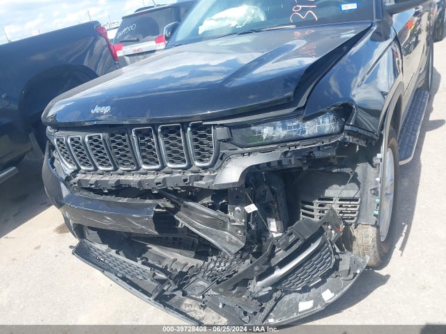 1C4RJGAG0PC564183 Jeep Grand Cherokee Laredo 4x2