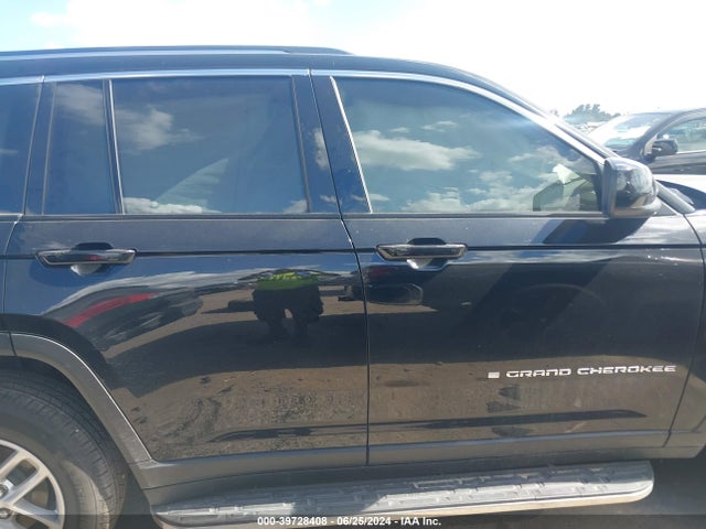 1C4RJGAG0PC564183 Jeep Grand Cherokee Laredo 4x2