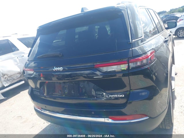 1C4RJGAG0PC564183 Jeep Grand Cherokee Laredo 4x2