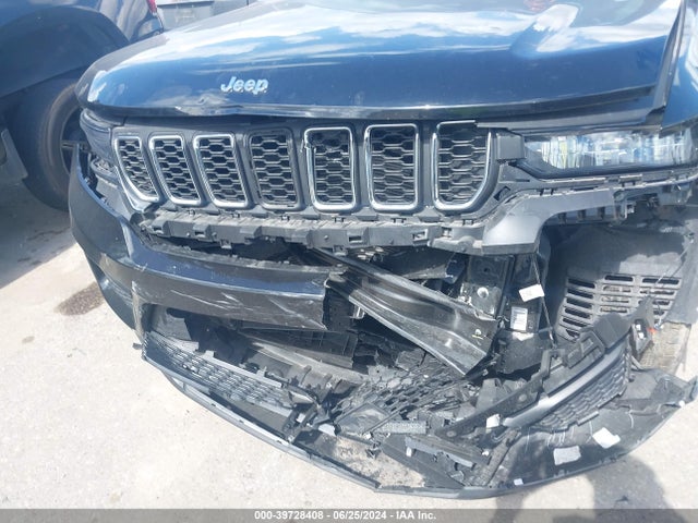 1C4RJGAG0PC564183 Jeep Grand Cherokee Laredo 4x2