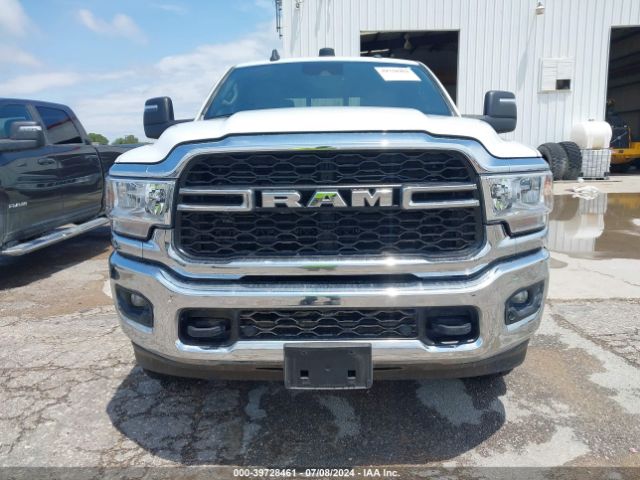 3C6UR5HJ5PG567240 RAM 2500 Tradesman  4x4 8' Box