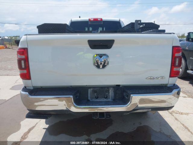 3C6UR5HJ5PG567240 RAM 2500 Tradesman  4x4 8' Box