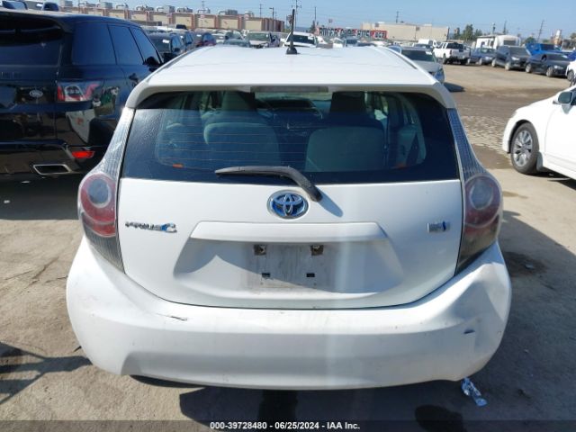 JTDKDTB34E1574799 Toyota Prius C One