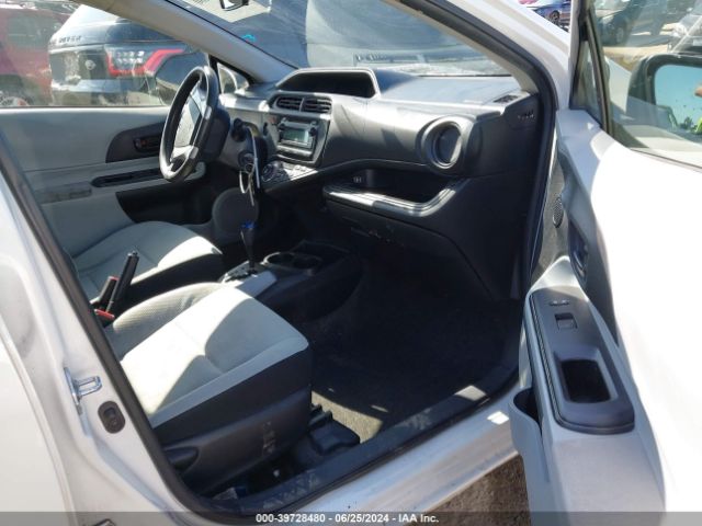 JTDKDTB34E1574799 Toyota Prius C One
