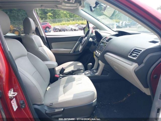 JF2SJAEC0JH583592 Subaru Forester 2.5i Premium